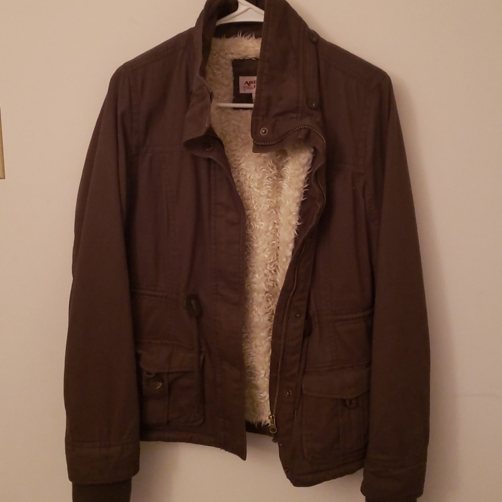 Arizona Jeans cargo green jacket with fur lining
